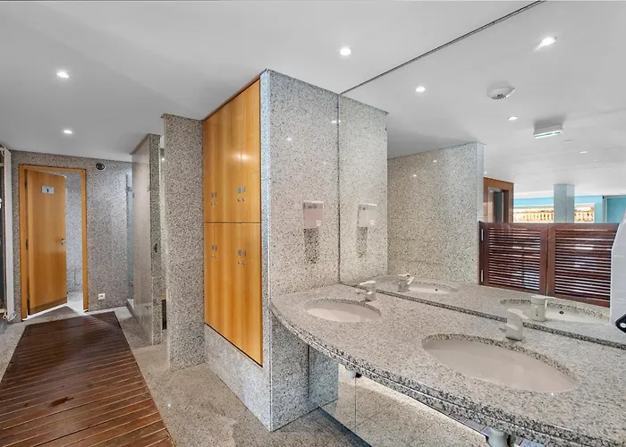 Victoria Bergamote Attic - Happy *