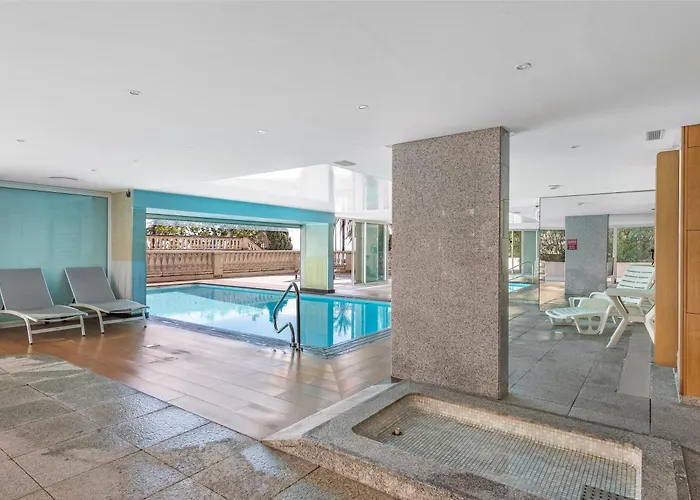 Victoria Bergamote Attic - Happy アパート