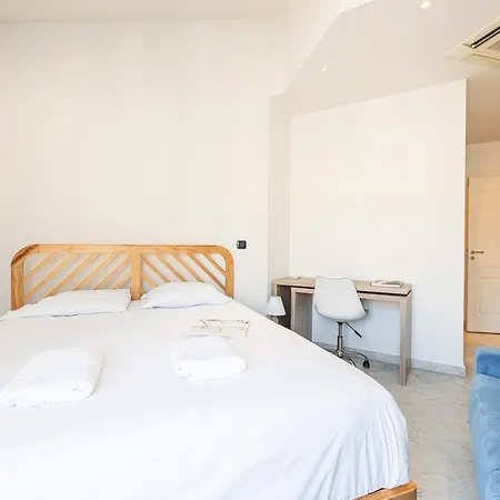 Victoria Bergamote Attic With Terrace And Sea View - Happy Apartment