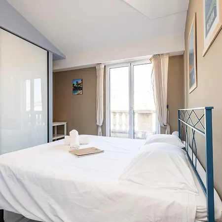 Victoria Bergamote Attic - Happy *