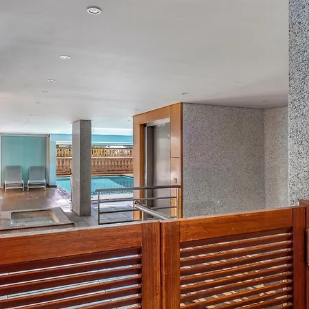 Victoria Bergamote Attic - Happy شقة *