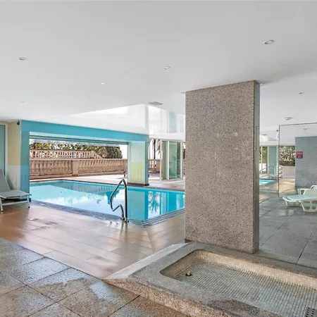 Victoria Bergamote Attic - Happy شقة