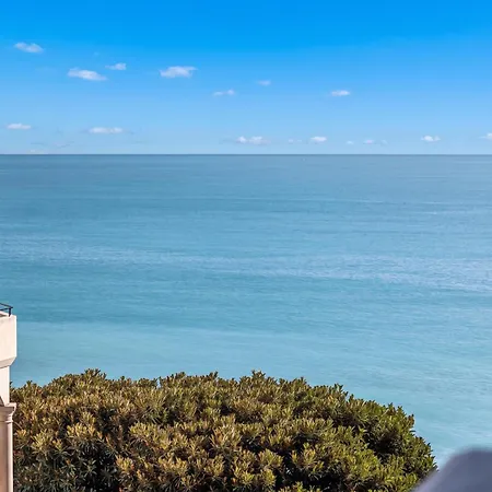 Apartment Victoria Bergamote Attic With Terrace And Sea View - Happy *