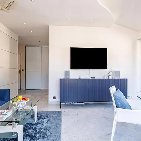 Apartment Victoria Bergamote Attic With Terrace And Sea View - Happy