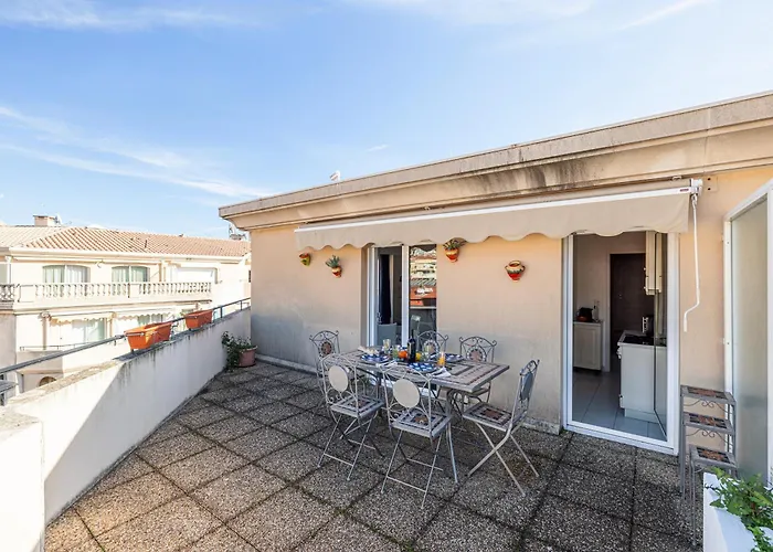 Victoria Bergamote Attic - Happy *